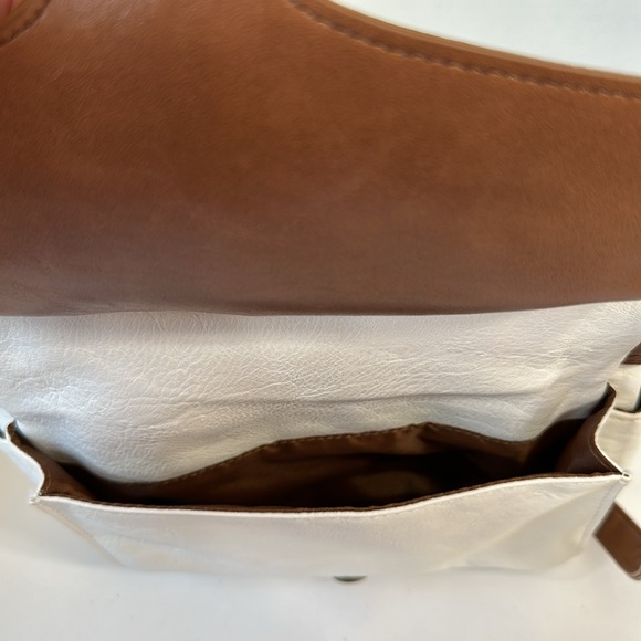 Bueno white and brown crossbody bag purse faux leather - Picture 3 of 8